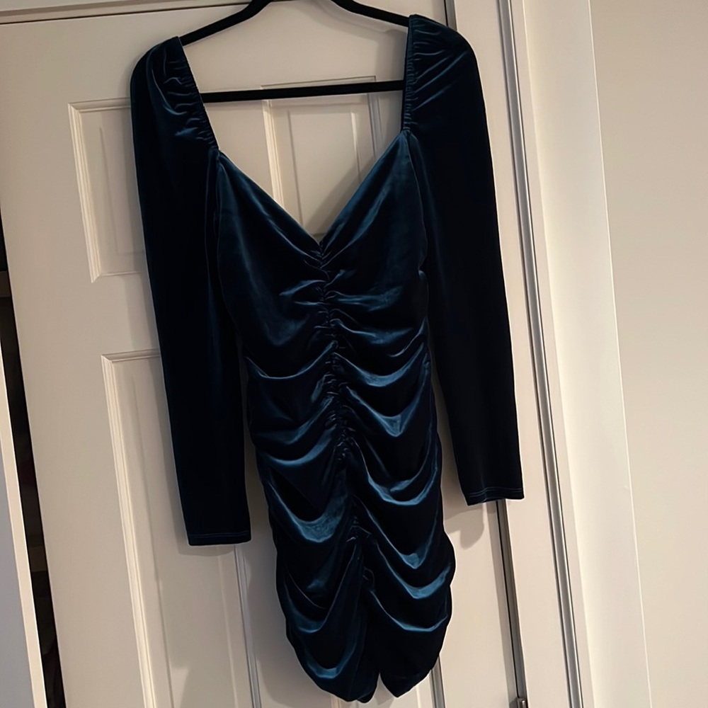 Lovers + Friends Andie greendress. Size M. NWT